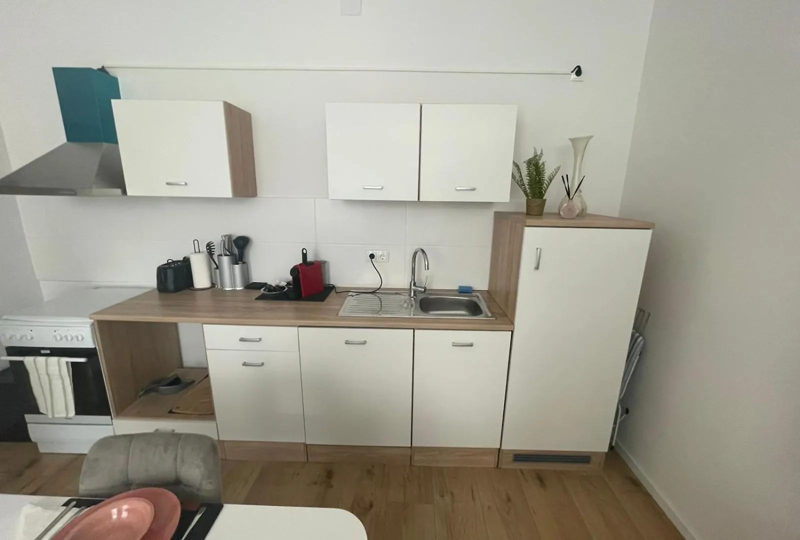 Gemuetliches Apartment 60M2 Mit Klimaanlage Nahe Westbahnhof Vídeň 0*,  Rakousko