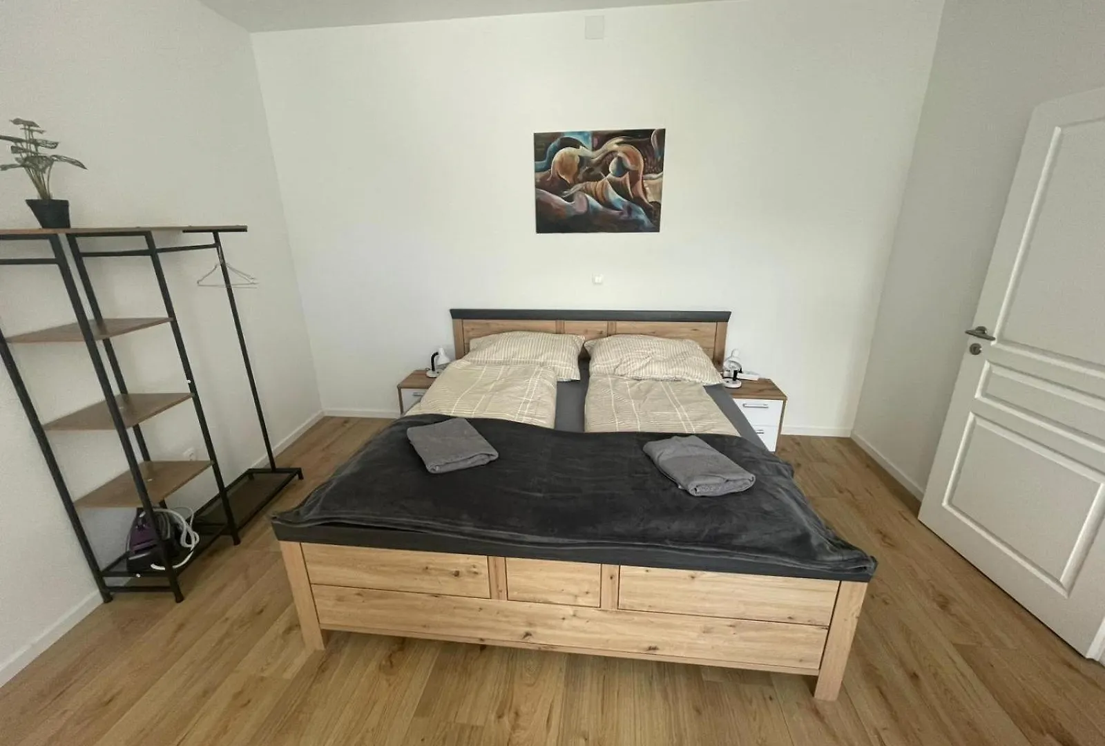 Gemuetliches Apartment 60M2 Mit Klimaanlage Nahe Westbahnhof Vídeň